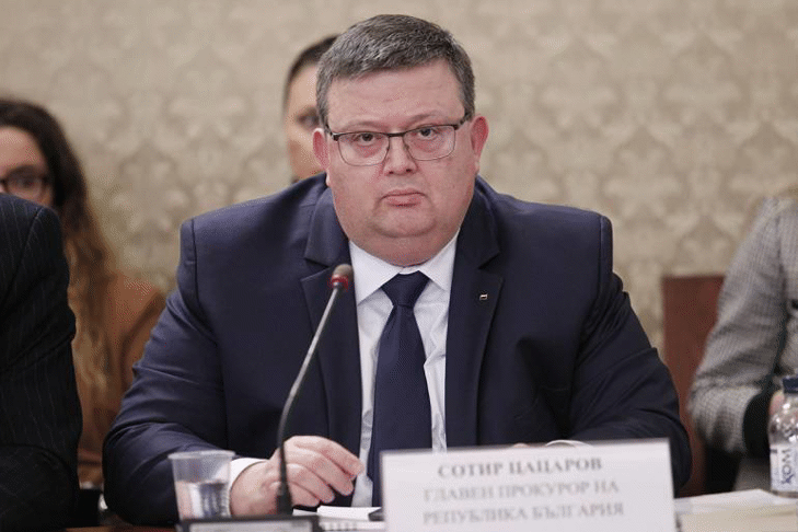 Главният прокурор Сотир Цацаров беше изслушан от парламентарните комисии за контрол над службите за сигурност и по вътрешна сигурност и обществен ред