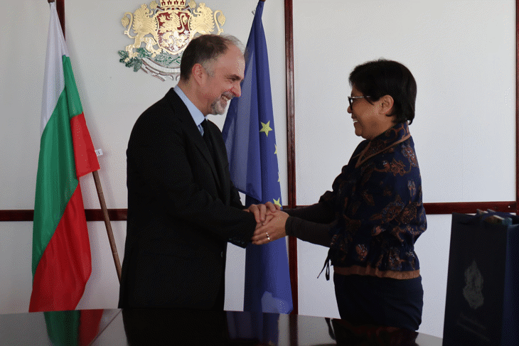 Министър Найден Тодоров Проведе Среща С Посланика На Индонезия Г-Жа Листиана Оперананта