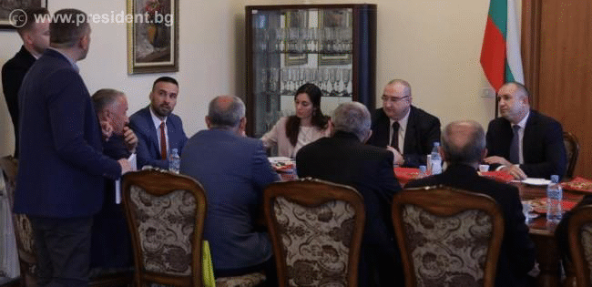 Държавният глава призова българските дружества в Албания да бъдат единни за отстояване на интересите на националното ни малцинство