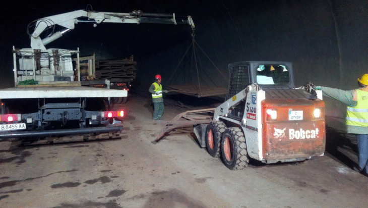 Министър Спас Попниколов получи доклада за състоянието на тунелите