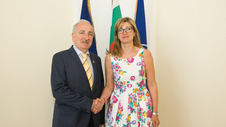 Министър Захариева към посланика на Украйна Микола Балтажи: Занапред България ще има още един посланик в Украйна