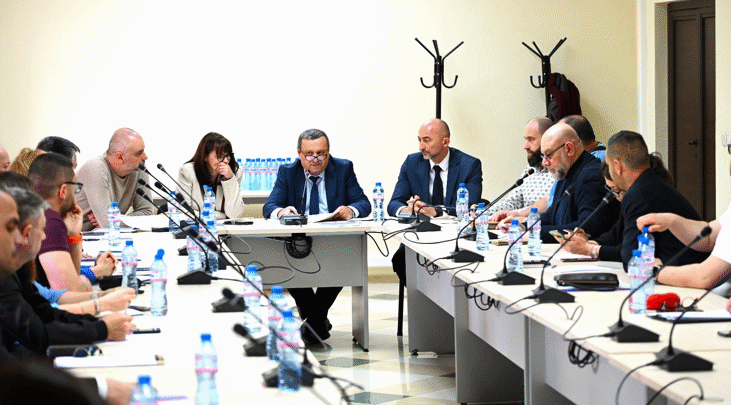 Министър Адемов Призова Кметове Да Ускорят Строителството На Социална Инфраструктура