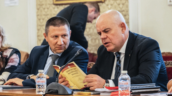 Сигнал срещу Борислав Сарафов по новия механизъм за разследване във връзка с „Осемте джуджета“