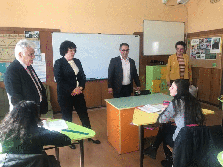Заместник-Министър Таня Михайлова:  Учителите Имат Важна Роля За Обществото