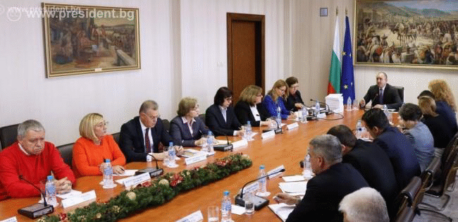 Президентът призова за ясни законови и организационни правила и доставка на машини за гласуване поне шест месеца преди провеждане на следващия вот