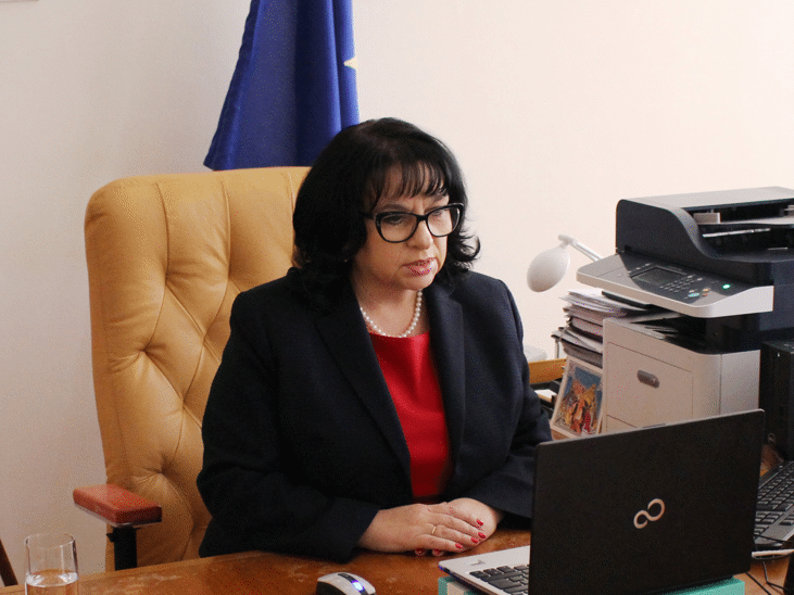 Министър Петкова: Газовите доставки от Източното Средиземноморие ще имат съществен принос за диверсификацията в региона