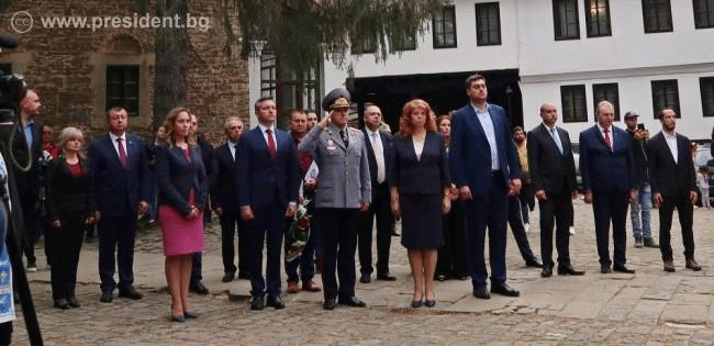 Вицепрезидентът: Всяко време има своите битки. Нашата битка е за просперираща България