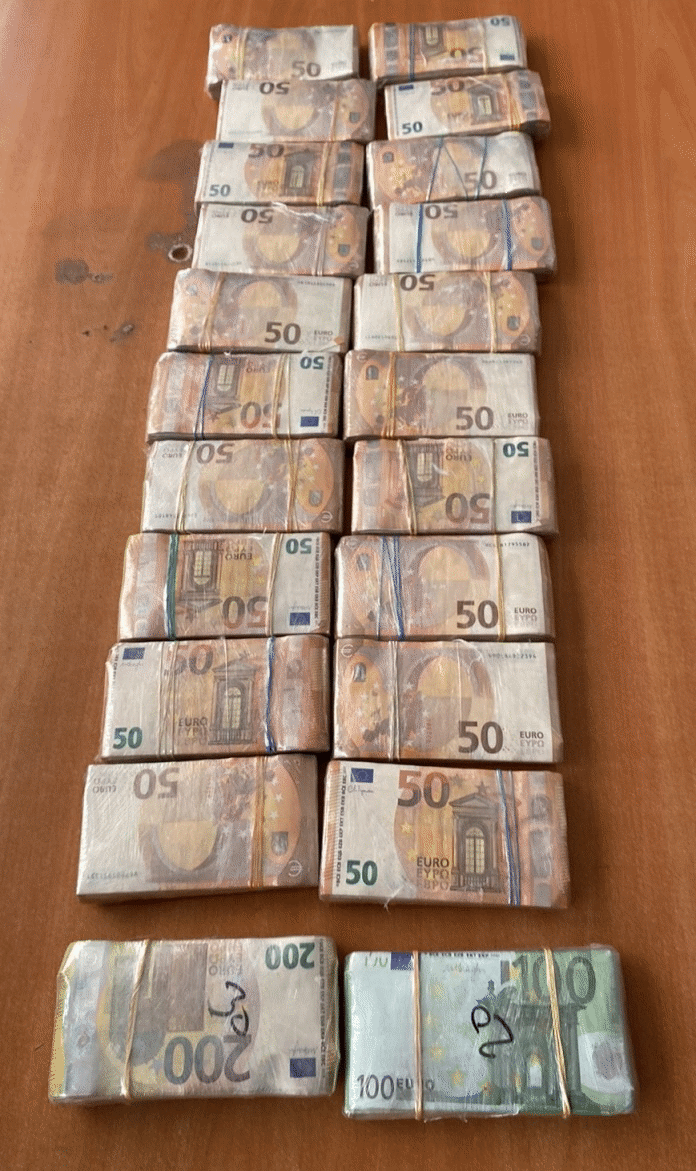 Районна прокуратура–Хасково привлече като обвиняем турски гражданин за недекларирана валута за общо 484 556 лв., открита в товарен автомобил на ГКПП Капитан Андреево