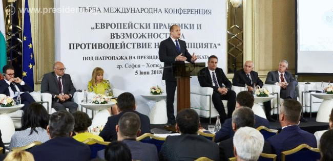 Държавният глава: Корупцията се превръща в основно препятствие пред пълноценната европейска интеграция на България Държавният глава: Корупцията се превръща в основно препятствие пред пълноценната европейска интеграция на България
