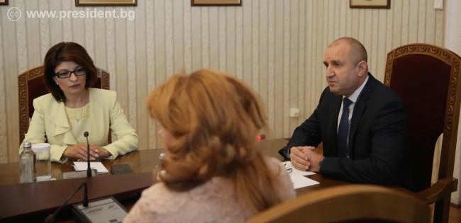 Държавният глава: Освен въпроса за властта с усилията на всички политически сили трябва да се решават без забавяне и проблемите на хората