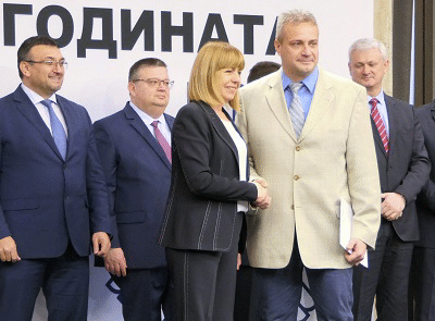 Кметът Фандъкова награди сектор "Масови мероприятия" на церемонията "Полицай на годината 2018"