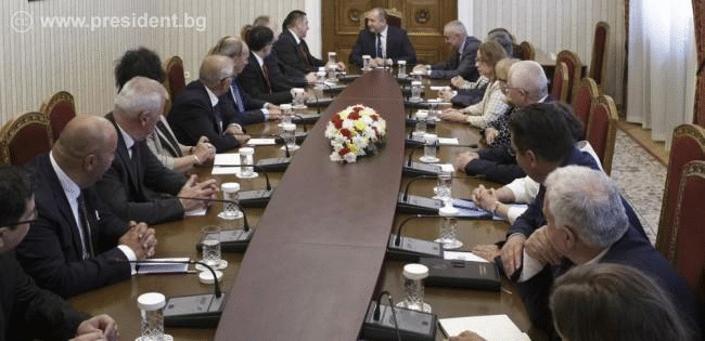 Президентът Румен Радев прие делегация от Конституционния съд на Република Македония