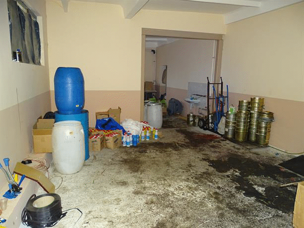 Значително количество безакцизен тютюн за наргиле, предназначен за износ извън страната, са иззели служителите на реда в Пловдив