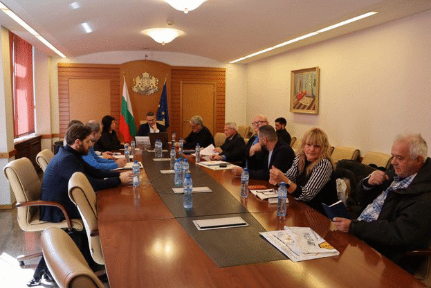 Министър Христанов проведе тематични срещи с представители на земеделския бранш