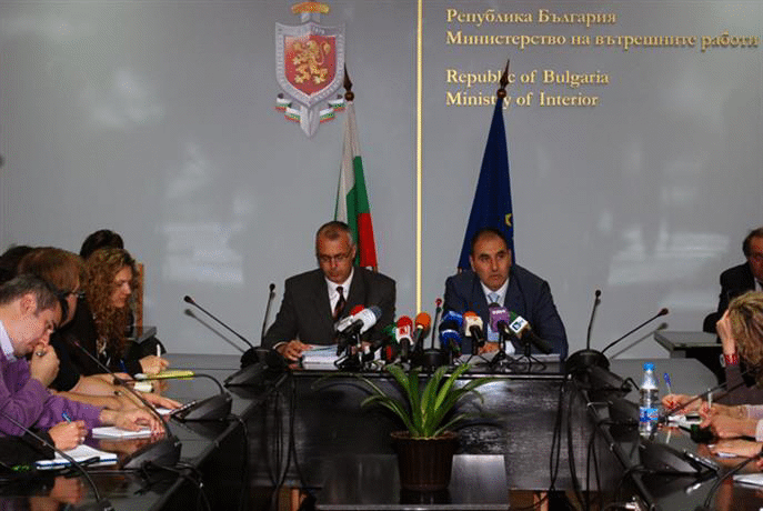 Министър Цветанов: Теренът и сградите на комплекса “Спартак” са публична държавна собственост