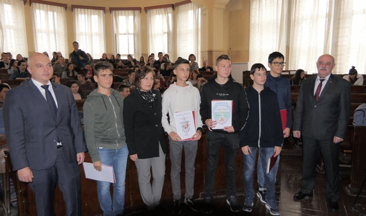 Награди за петима ученици от Националната финансово стопанска гимназия