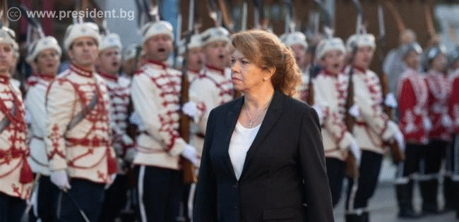 Президентът в Априлци: Нищо не може да съсече българското национално достойнство
