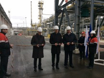 Министър Лукарски откри първата инсталация в новия комплекс на ЛУКОЙЛ Нефтохим Бургас