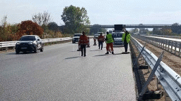 Завършиха асфалтовите работи в платното за София в участъка в ремонт на АМ „Тракия“ в област Пазарджик