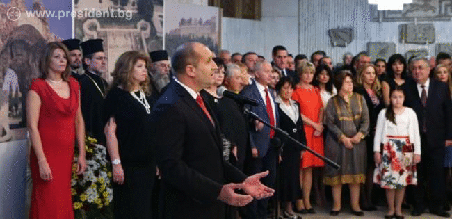 Държавният глава към дейците на науката, културата и изкуството: Ваше призвание е да съхраните една вековна култура и да я обогатите с таланта и труда си