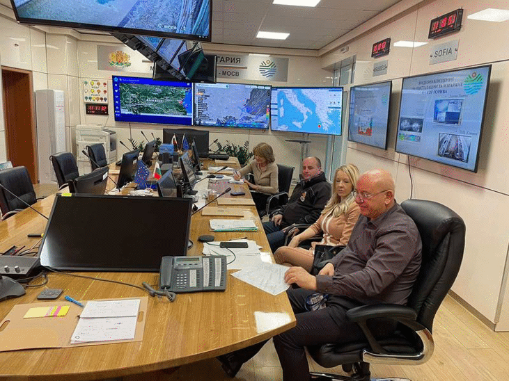 Министър Димитров проведе работна среща със Столична община относно проводимостта на водите в коритото на р. Искър