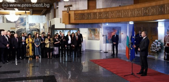 Президентът пред дипломатическия корпус: Диалогът трябва да бъде водещ при решаването на общите предизвикателства