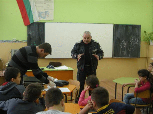 Как се извършва оглед на местопроизшествие научиха днес възпитаниците на Детско полицейско управление - Силистра