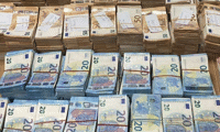 Митнически служители откриха недекларирани над 1 милион евро в хладилен камион на МП Лесово Митниците