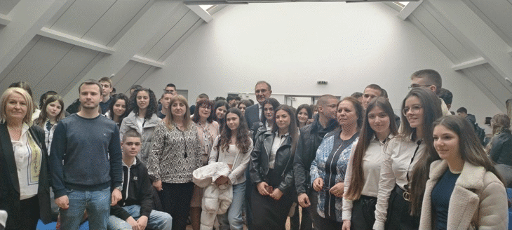 Министър Гуцанов С Призив: Всички Заедно Трябва Да Застанем Срещу Вейповете Сред Децата