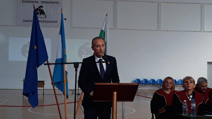 Мон Ще Финансира Безплатно Обучение В Търсени Професионални Направления