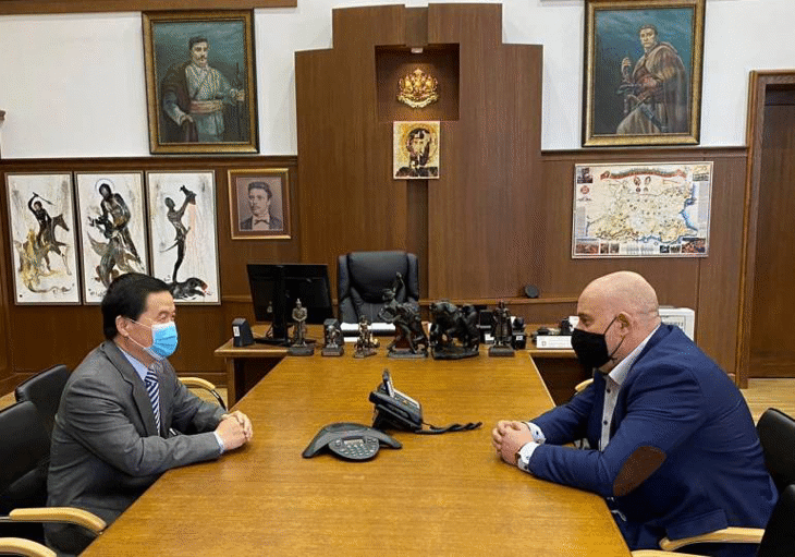 Главният прокурор Иван Гешев се срещна с посланика на Китай Дун Сяодзюн
