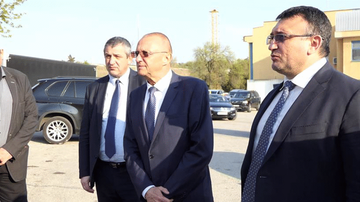 Министър Младен Маринов инспектира създадената организация на ГКПП-Дунав мост