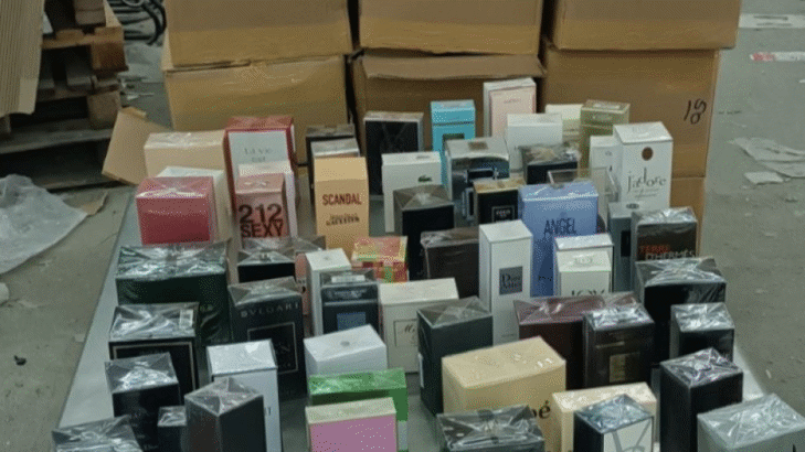 Голямо количество „маркови“ парфюми и облекла задържаха митнически служители от ТД Митница Русе