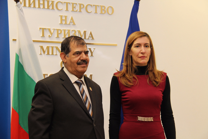 Министър Ангелкова се срещна с посланика на ОАЕ