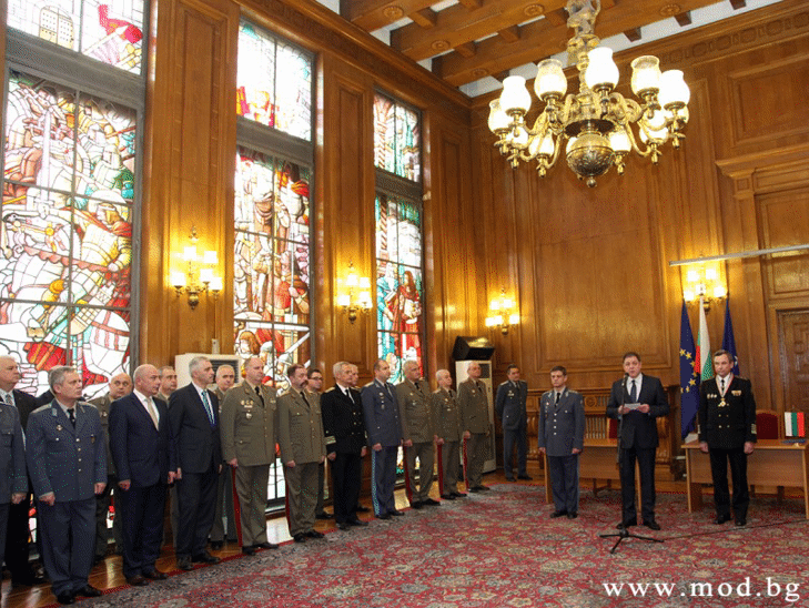 Генерал-лейтенант Константин Попов встъпи в длъжност „началник на отбраната“