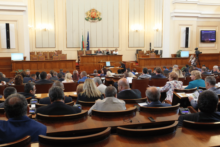 Народното събрание избра Ивайло Иванов за управител на Националния осигурителен институт