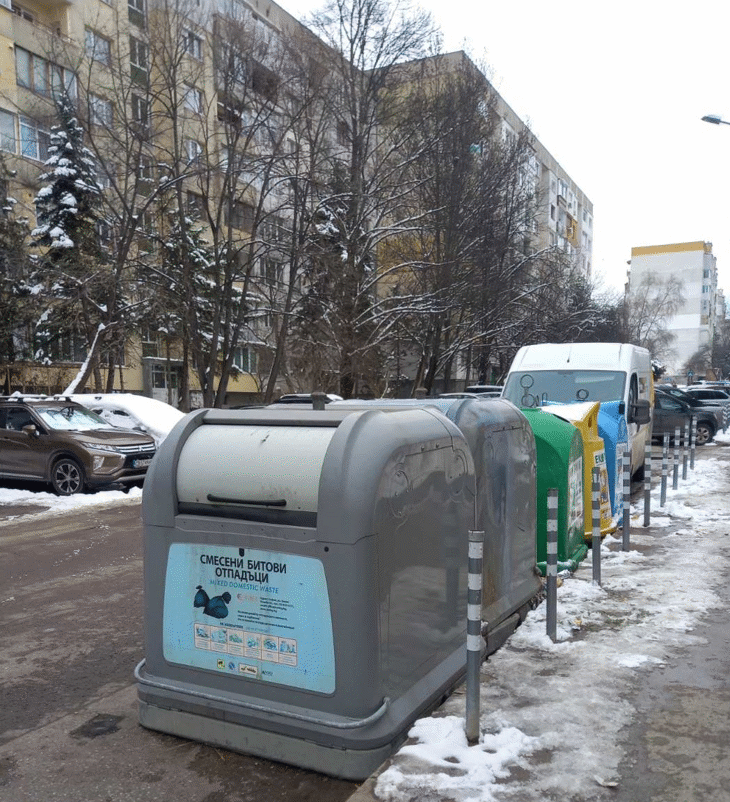 Продължава подмяната на старите контейнери с нова автоматизирана система