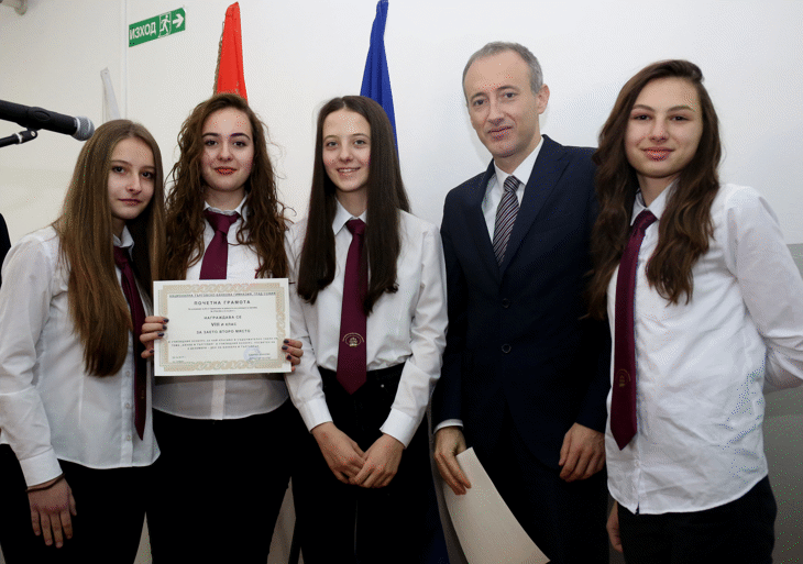 Министър Красимир Вълчев: Учебно-Тренировъчните Фирми Са Успешна Форма За Професионална Подготовка