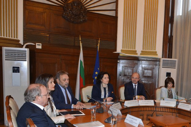 Производители на зеленчуци ще договарят директни доставки с голяма търговска верига