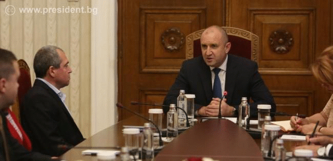 Румен Радев: В период на тежки кризи оставянето на страната без парламент изправя пред изпитание и хората, и политическата система