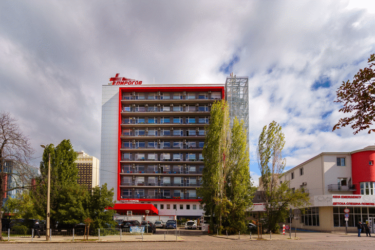 Няма промяна в състоянието на 14-годишното момче, което пострада при инцидент при НДК