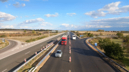 Утре движението в два участъка на АМ „Тракия“ в областите Пазарджик и Сливен ще е в една лента. Шофирайте внимателно!