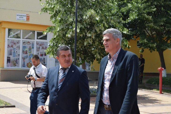 Премиерът Стефан Янев проведе среща с кметове от Средногорието