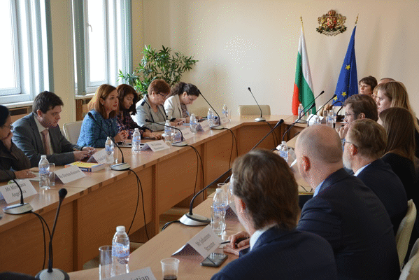 Заместник-министър Русинова обсъди с норвежка делегация мерките срещу недекларирания труд