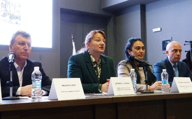 ДЕНИЦА САЧЕВА: РАБОТАТА НА СОЦИАЛНИТЕ РАБОТНИЦИ Е ПРОФЕСИЯ НА БЪДЕЩЕТО