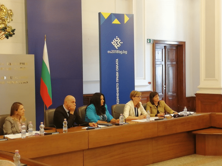 Вицепремиерът Захариева представи българската позиция за бъдещите отношения между ЕС и Обединеното кралство