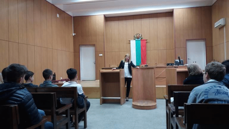 Осмокласници гостуваха в Окръжна прокуратура-Стара Загора в Деня на отворените врати