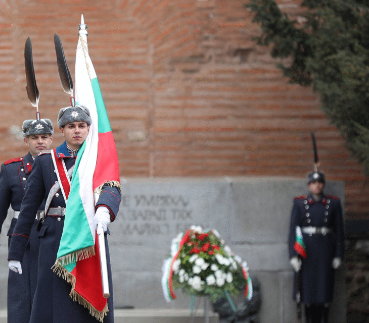 146-ата годишнина от Освобождението на България се отбелязва тържествено с участието на представителни военни подразделения