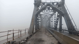 16 стоманобетонни пътни панела са монтирани при ремонта на Дунав мост