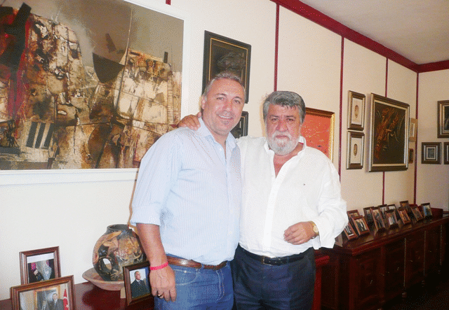 Министърът На Културата Вежди Рашидов Сe Срещна Днес С Футболната Легенда Христо Стоичков